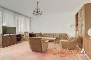 Dvosoban namešten stan na Lionu